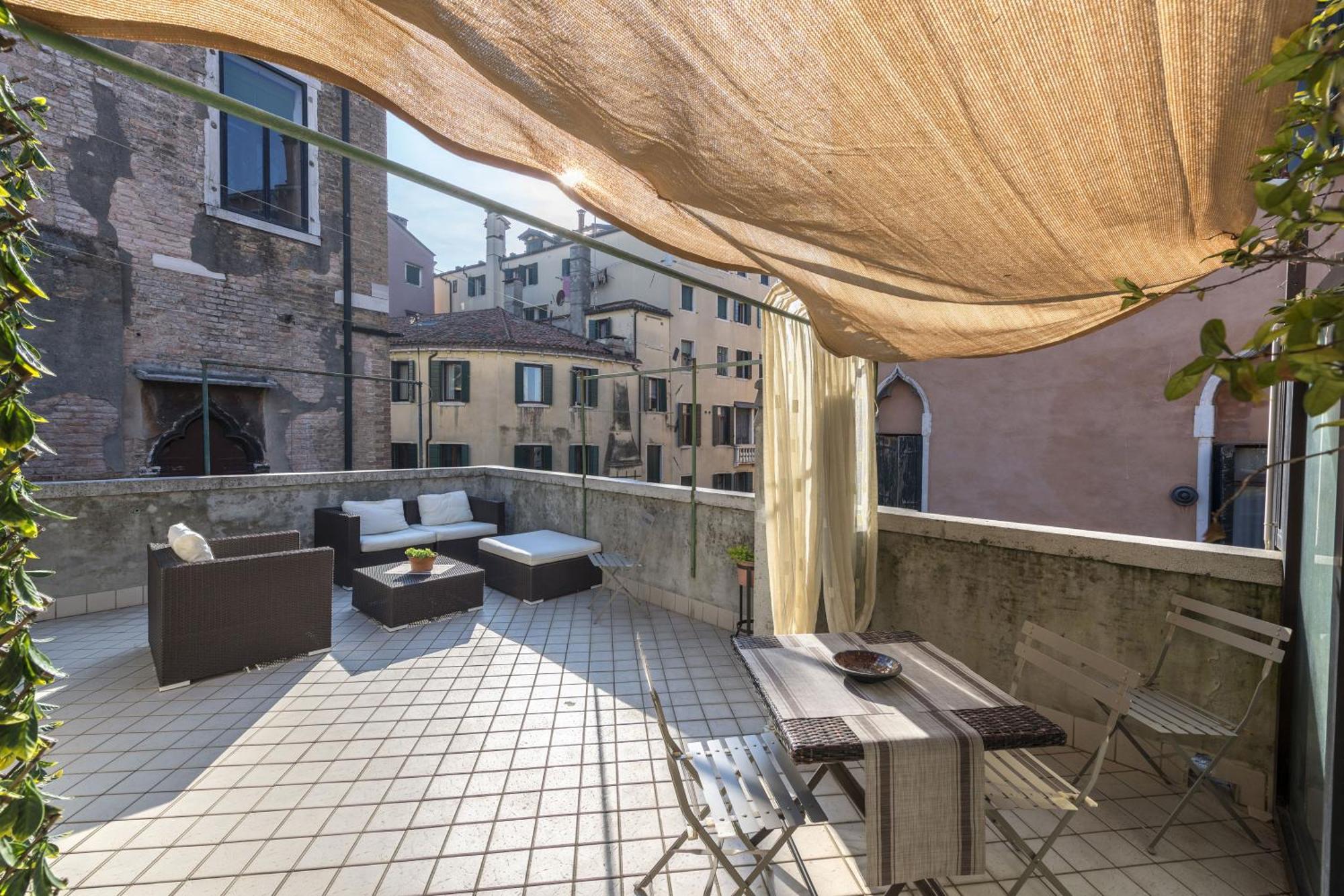 Tre Sestieri Terrace - Canal View 2024 Venedig Exteriör bild