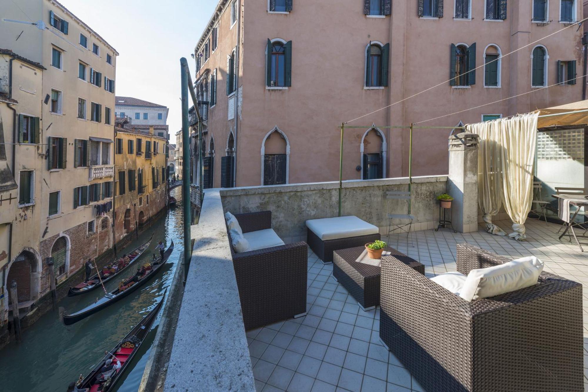 Tre Sestieri Terrace - Canal View 2024 Venedig Exteriör bild