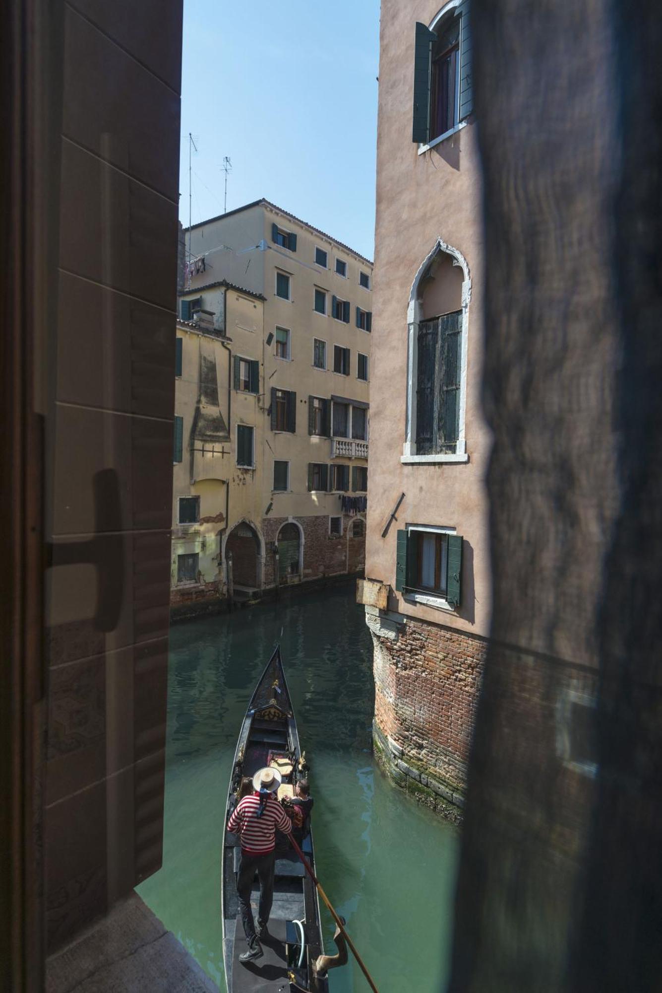 Tre Sestieri Terrace - Canal View 2024 Venedig Exteriör bild