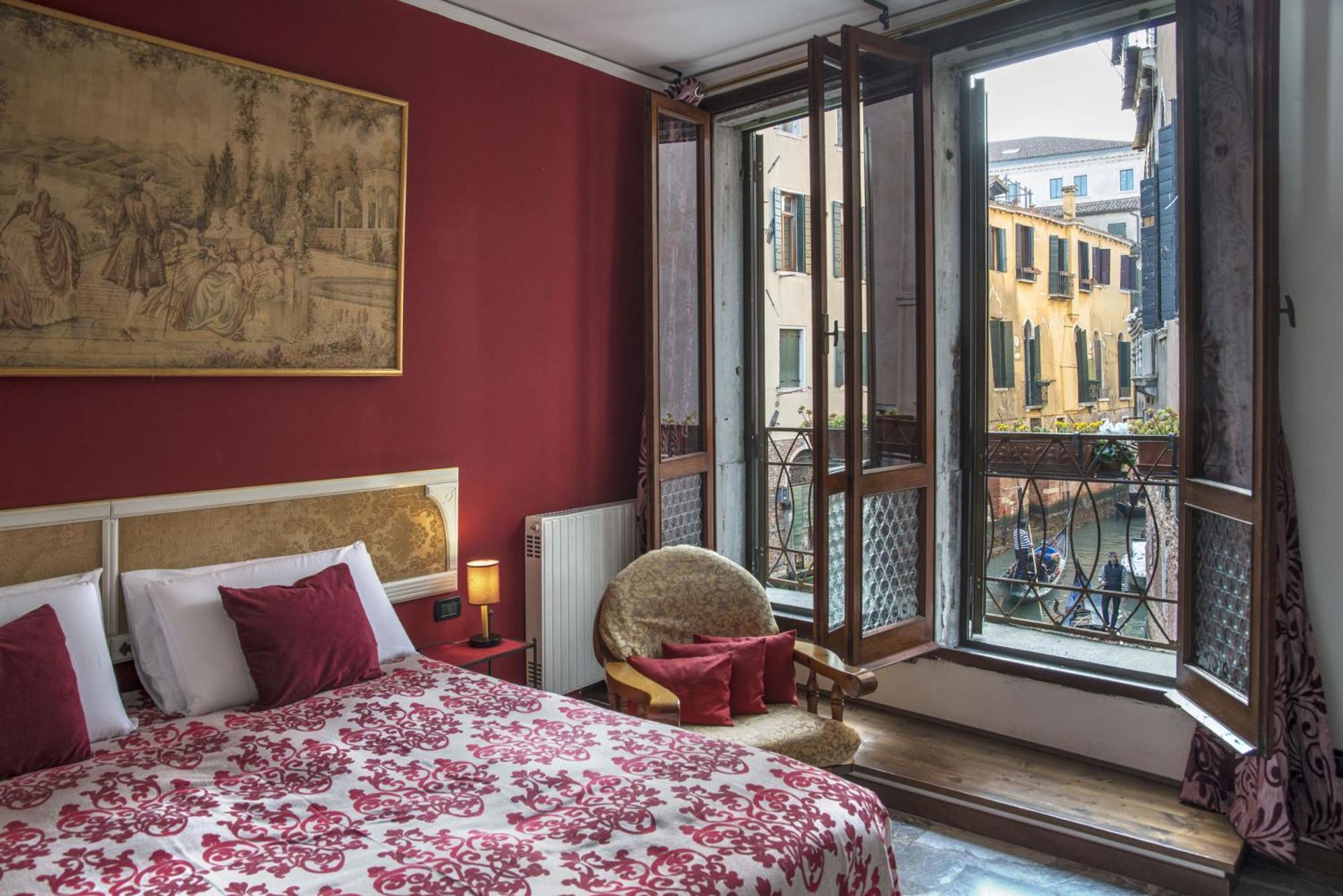 Tre Sestieri Terrace - Canal View 2024 Venedig Rum bild